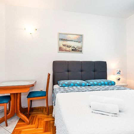 Apartments Plavi Biser Sibenik Ruang foto