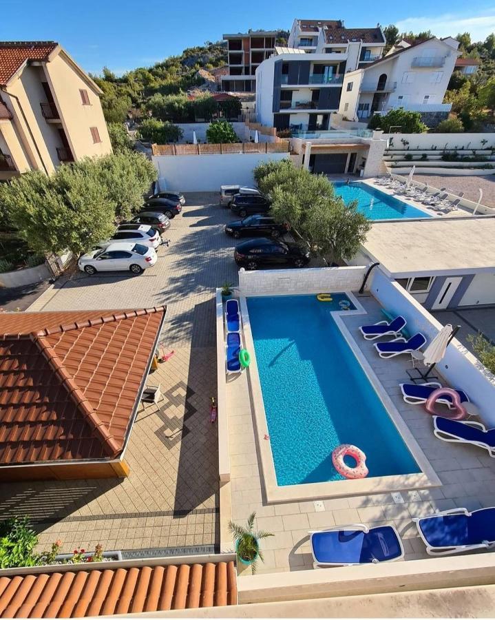 Apartments Plavi Biser Sibenik Bagian luar foto