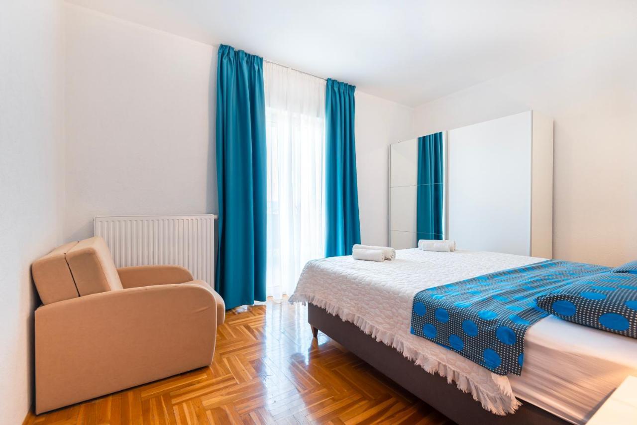 Apartments Plavi Biser Sibenik Bagian luar foto