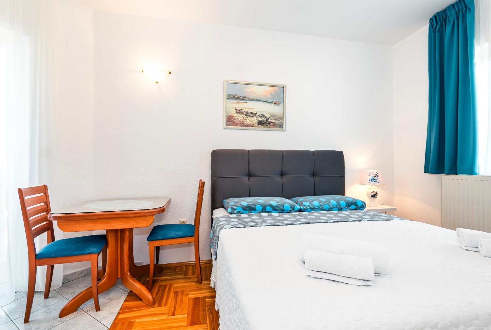 Apartments Plavi Biser Sibenik Ruang foto
