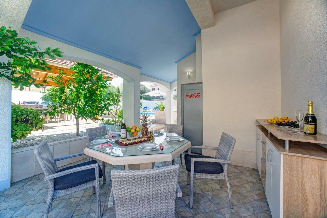 Apartments Plavi Biser Sibenik Bagian luar foto