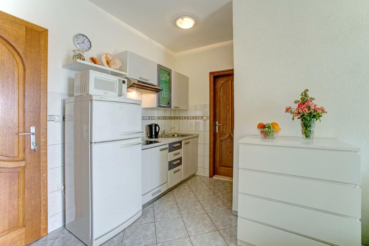 Apartments Plavi Biser Sibenik Bagian luar foto