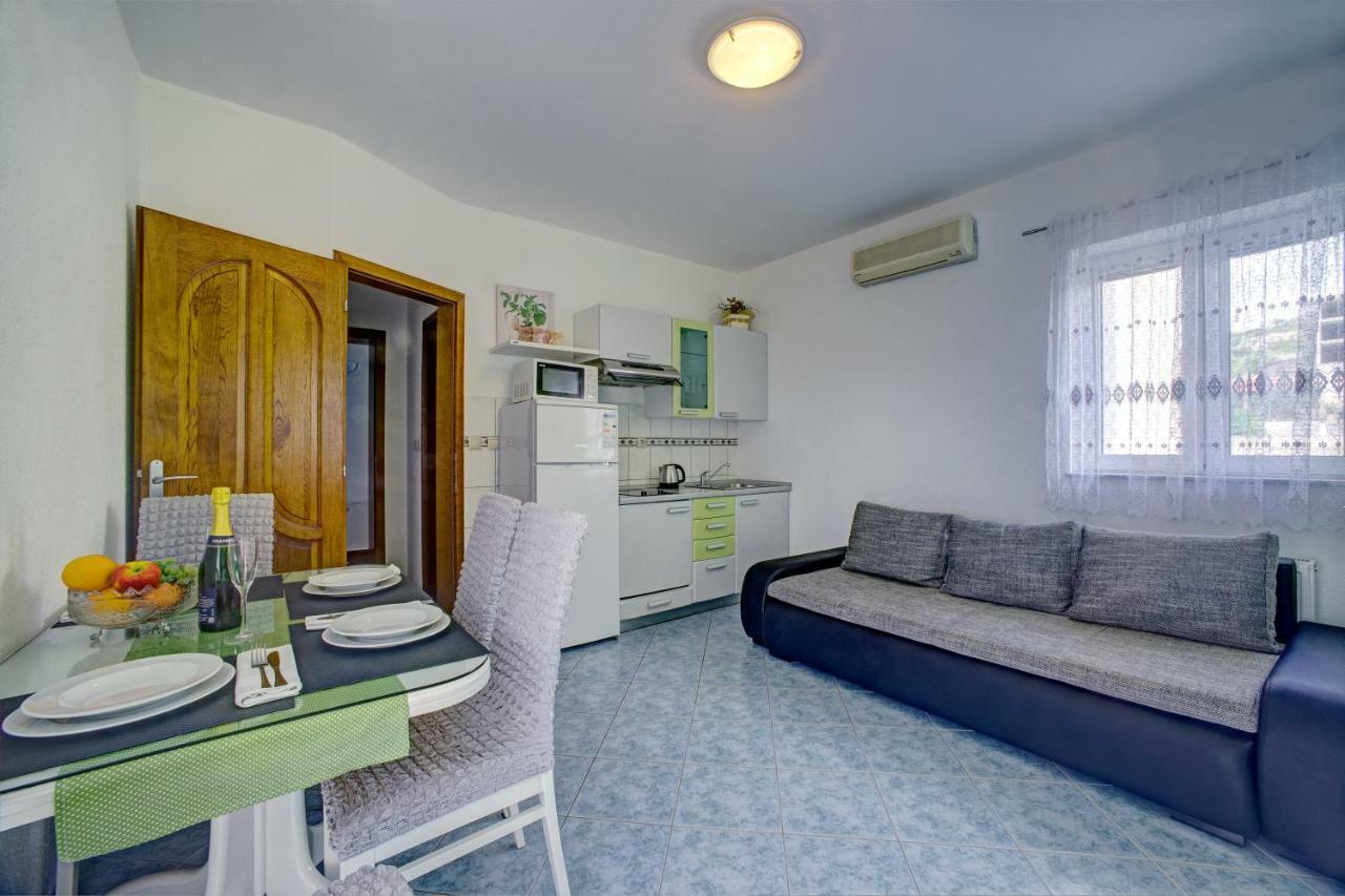 Apartments Plavi Biser Sibenik Bagian luar foto