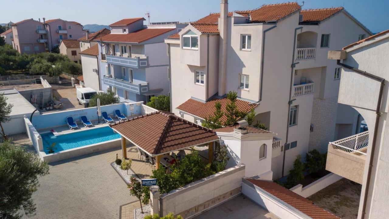 Apartments Plavi Biser Sibenik Bagian luar foto